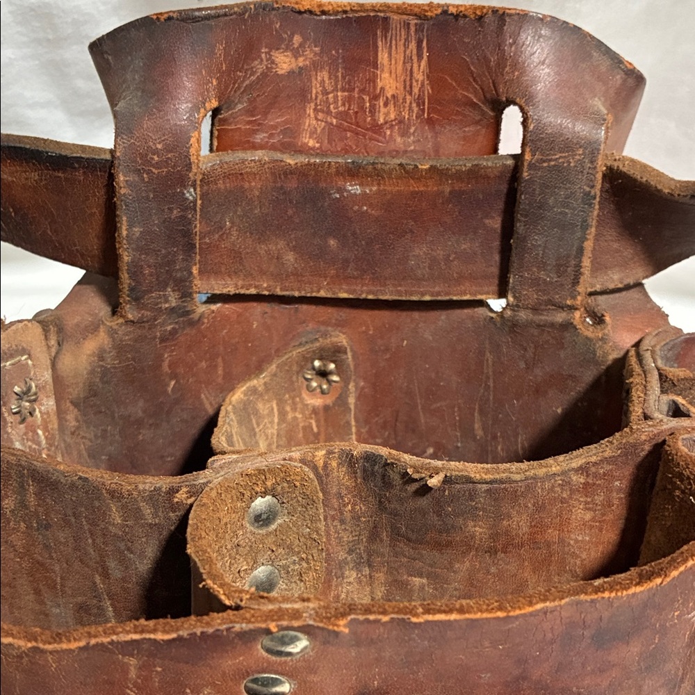 Vintage 1970s Klein Tools Leather Tool Pouch Bag w/ Shoulder Strap - Used - Picture 6 of 7